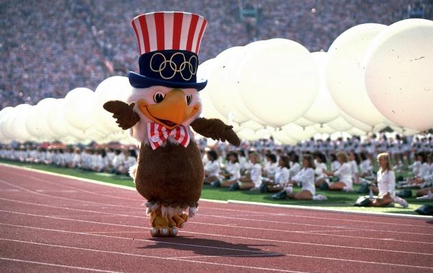 Em Los Angeles, nos Jogos Olímpicos de 1984, Bob Moore, desenhista da Disney, criou uma águia patriota para ser a mascote / Foto: Divulgação